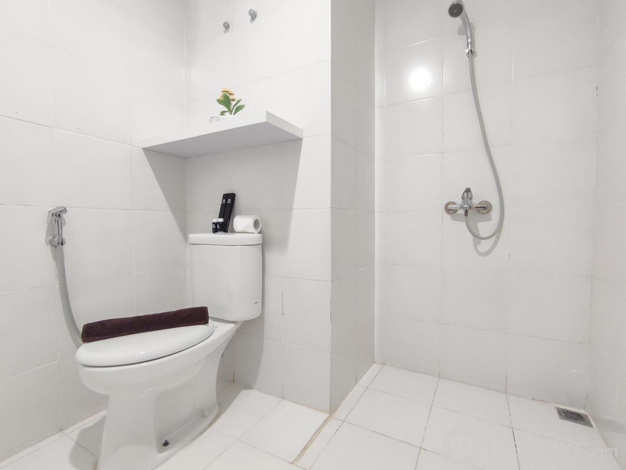 Cozy At Paltrow By Travelio * Semarang